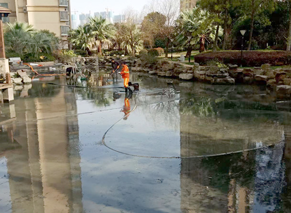高邑景观池淤泥清理
